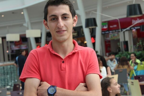  ,   Munez, 31 ,   