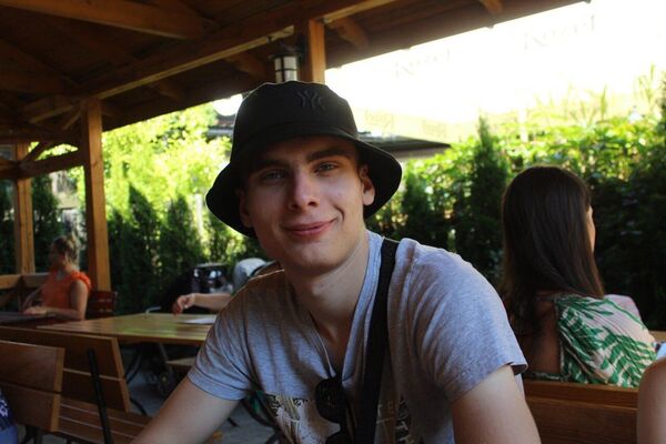  Warszawa,   Pavlo, 22 ,   ,   