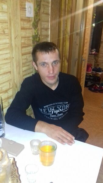  -,   Anton, 36 ,   