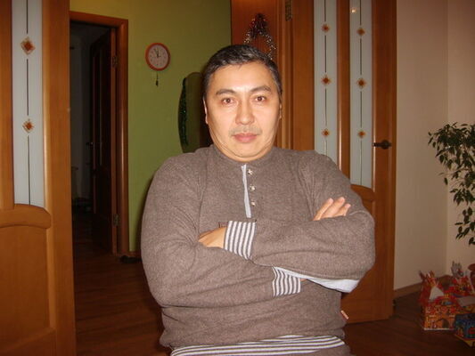  Targu Jiu,   , 60 ,   