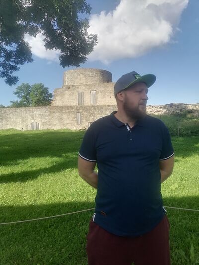  -,   , 52 ,   