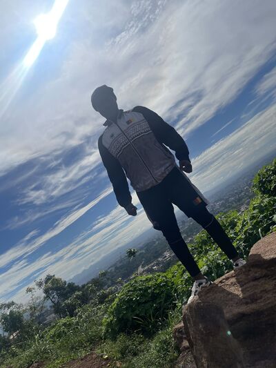  ,   Wolougo, 30 ,   ,   , c 