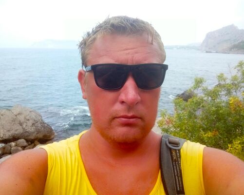  ,   Alex, 37 ,  