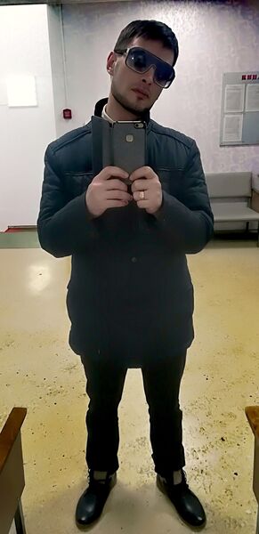  ,   Azat, 42 ,   ,   , c 