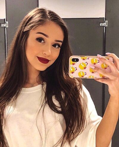  ,   Alice, 20 ,   ,   
