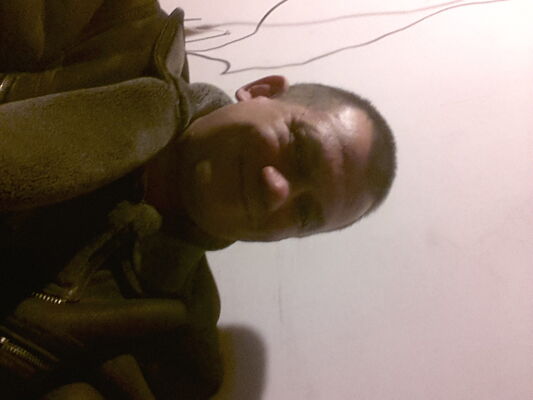  ,   Viktor, 44 ,   