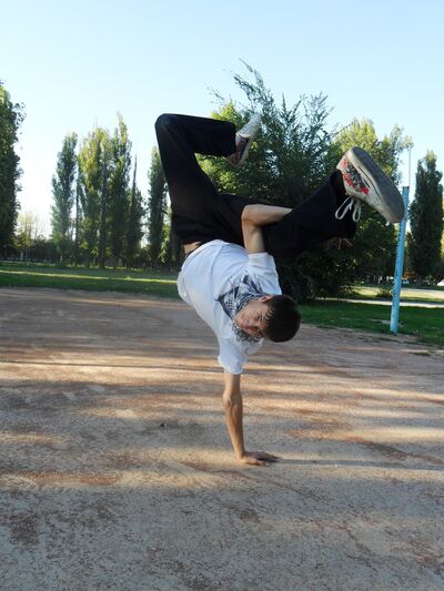  --,   Petr, 36 ,   ,   