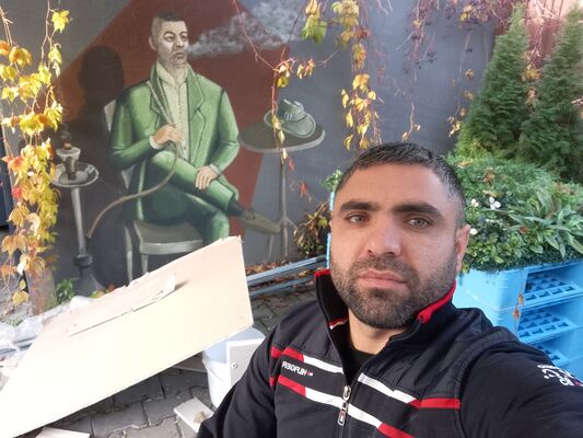  ,   Ali, 36 ,   ,   