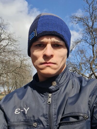  ,   Ivan, 33 ,   ,   