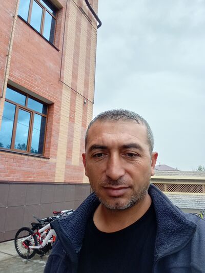  ,   Hakan, 42 ,   ,   