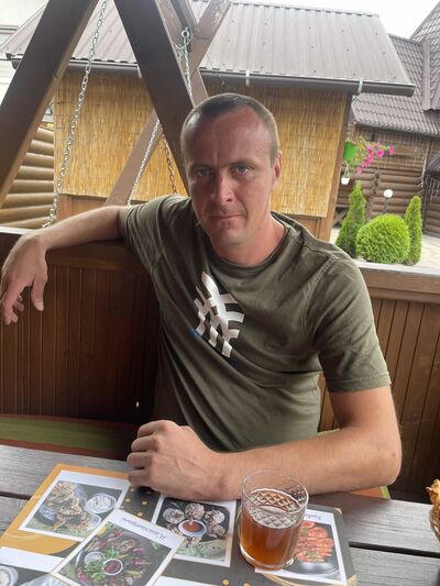  -,   Volodymyr, 37 ,   ,   