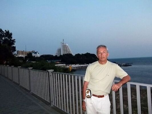  ,   Valerii, 62 ,   ,   , c 