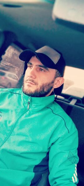  ,   Vali, 32 ,   ,   