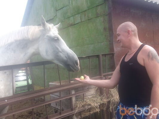  ,   Maikl, 45 ,  