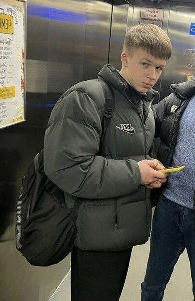  ,   Anton, 20 ,   ,   