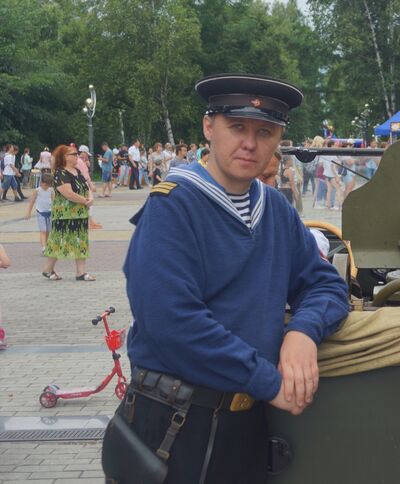  ,   Mikhail, 44 ,   ,   , 