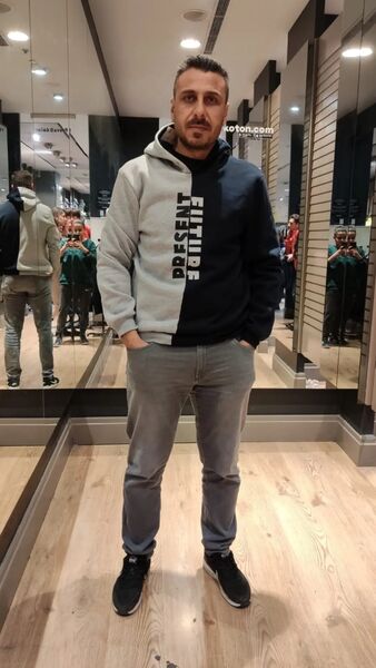  ,   Mikail, 44 ,   ,   