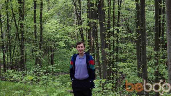  ,   Viktor, 54 ,   