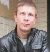  12225319  Viktor, 30 ,    
