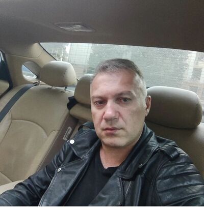  ,   Kenan, 42 ,   ,   