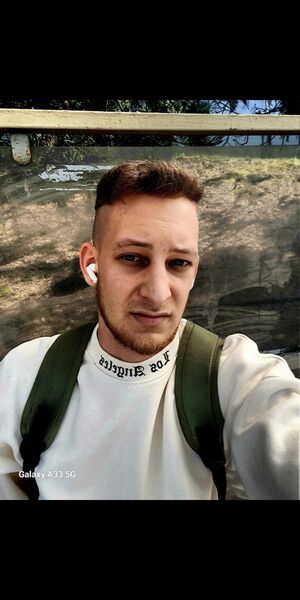  ,   Aleks, 21 ,   ,   