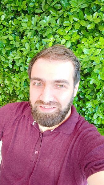  ,   Ali, 32 ,   ,   