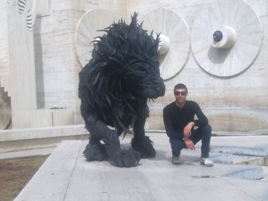 ,   Arman, 35 ,   