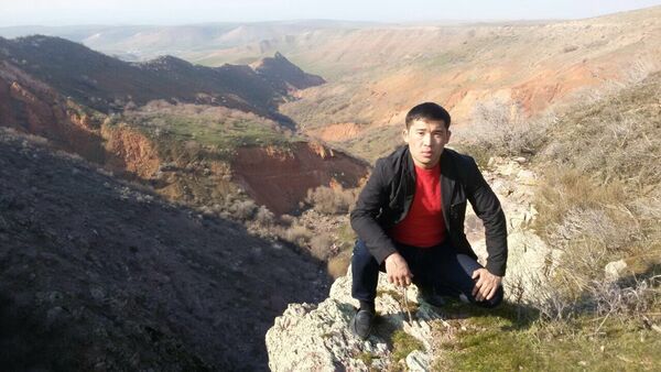  ,   Almas, 37 ,   ,   , c 