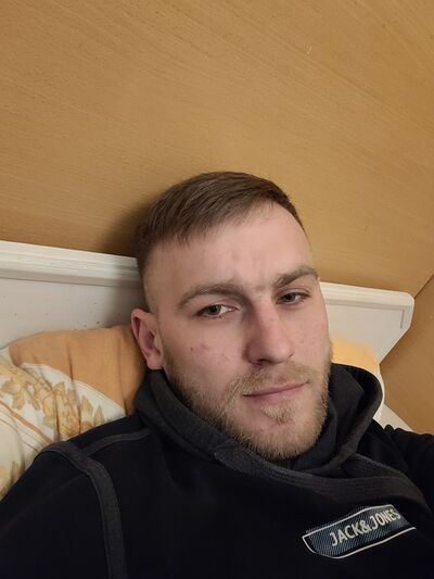  Emden,   Pavel, 32 ,   ,   , c , 
