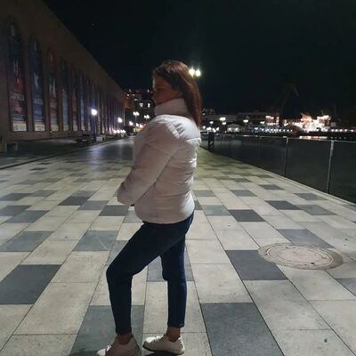  ,   Anyta, 36 ,   ,   , c , 