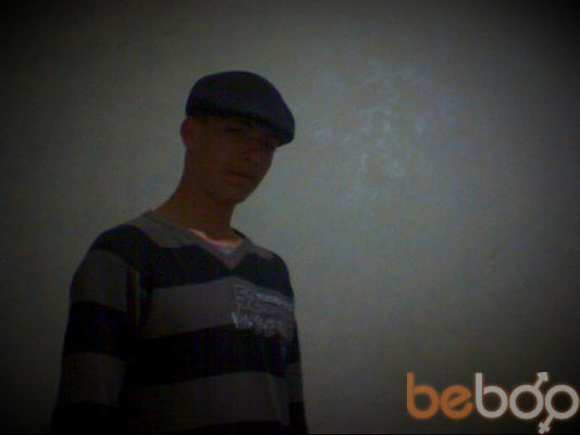  ,   Radu, 32 ,   
