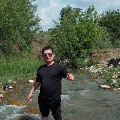  ,   Max, 33 ,   ,   
