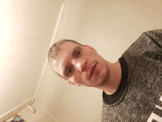  ,   Maksim, 35 ,   c 