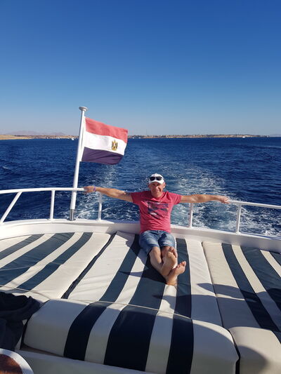  ,   Valery, 46 ,     , c 