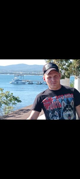  ,   Ruslan, 37 ,   ,   