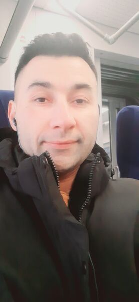  ,   Khan, 33 ,   ,   