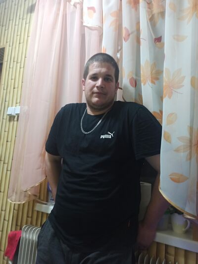  ,   Mikhail, 31 ,   ,   , c 