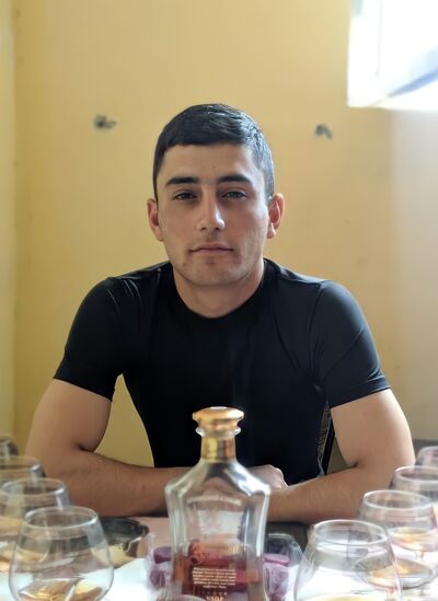  ,   Grigor, 25 ,     , c 