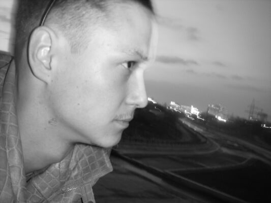  ,   Romik, 36 ,   