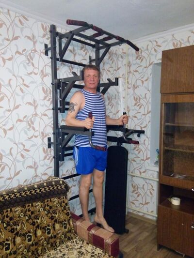 ,   Tudor, 57 ,   ,   