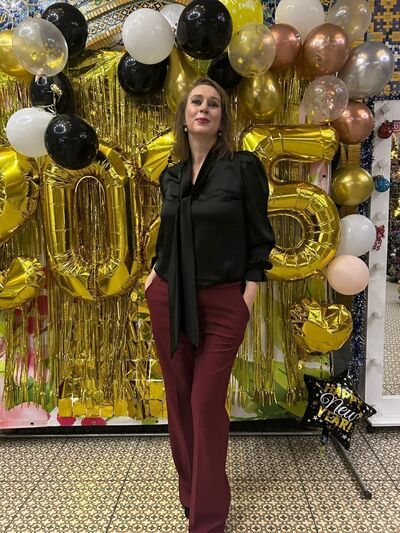  ,   Elena, 47 ,   ,   