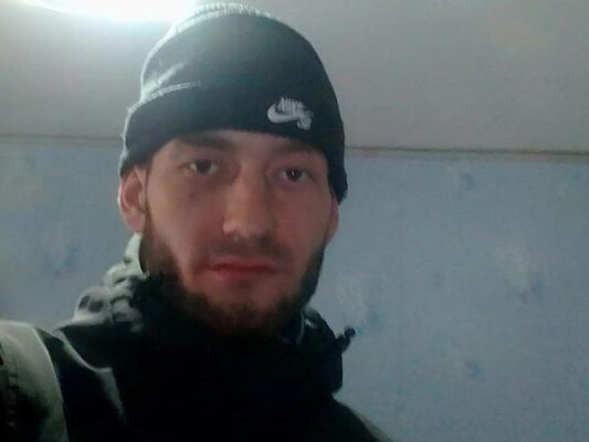  ,   Kostyan, 32 ,   ,   