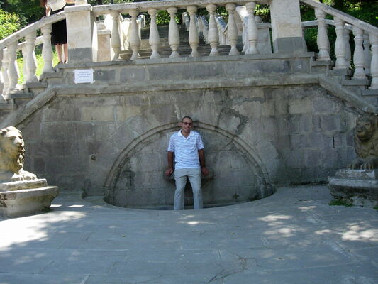 ,   Vahe, 36 ,   
