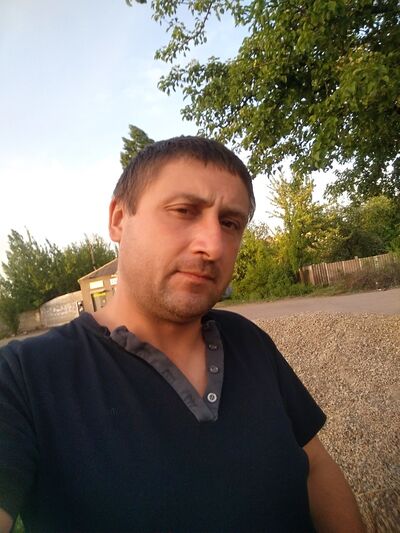  ,   Vadim, 40 ,   