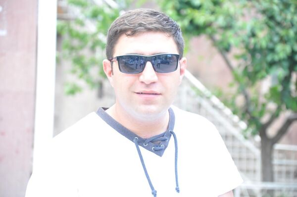  ,   Tigran, 39 ,   ,   