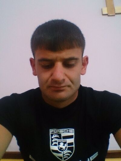  ,   Artur, 35 ,   