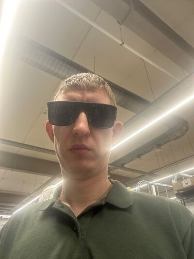  ,   Denis, 35 ,   ,   , c , 