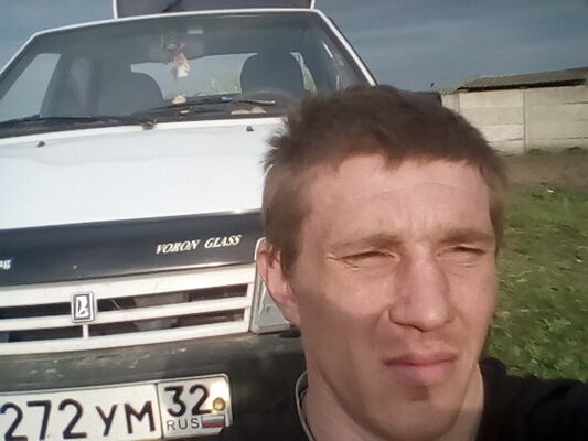  ,   Pavel, 40 ,   
