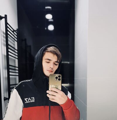  ,   Kiril, 34 ,   ,   , c , 