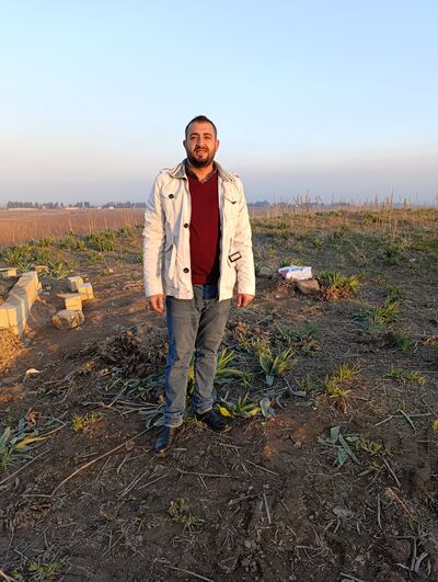   ,   Ahmet, 32 ,   ,   